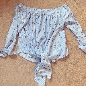 Express: Off the shoulder cropped top [L]